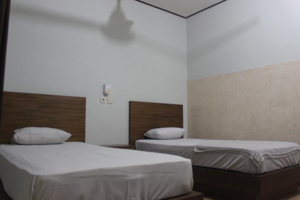 Ronta Bungalows Kuta Lombok Oda fotoğraf